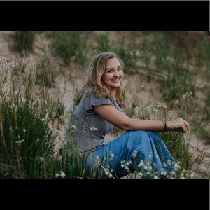 Meet your Posher, Olivia